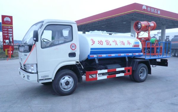 福瑞卡綠化噴灑車(chē) 福瑞卡綠化噴灑車(chē)