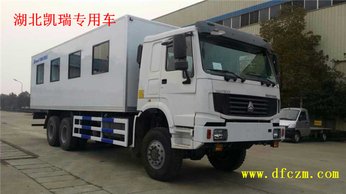 重汽六驅越野車客運車輛 重汽六驅越野車客運車輛