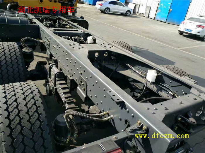 東風(fēng)天錦沙漠車加強型車架 東風(fēng)天錦沙漠車加強型車架