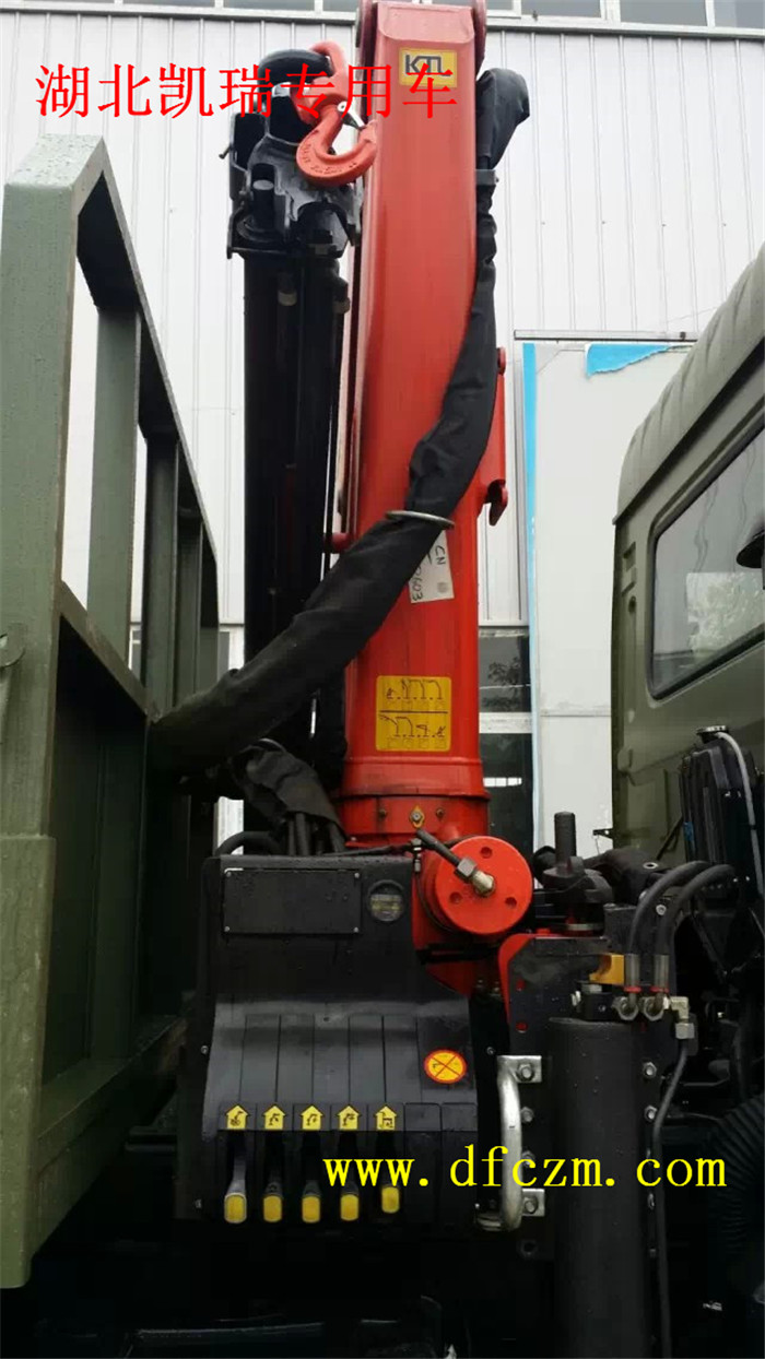 六驅越野車折臂吊安裝位置 六驅越野車折臂吊安裝位置