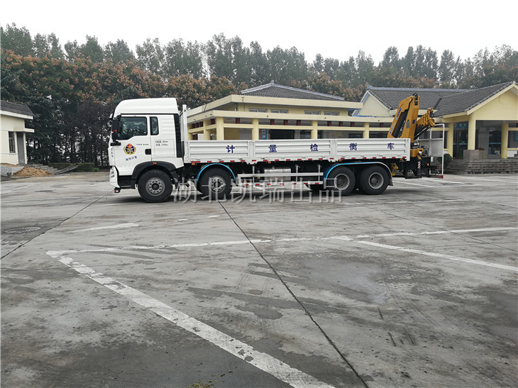 DWJ5310JJH5型計量檢衡車(左) DWJ5310JJH5型計量檢衡車(左)