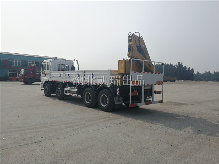 計量檢衡車后視圖概況 計量檢衡車后視圖概況