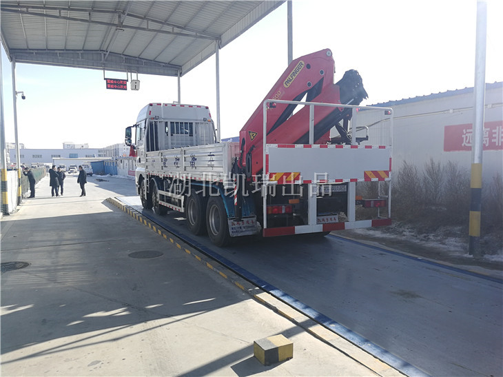 武威計量所檢衡車到車管所外檢上牌 武威計量所檢衡車到車管所外檢上牌