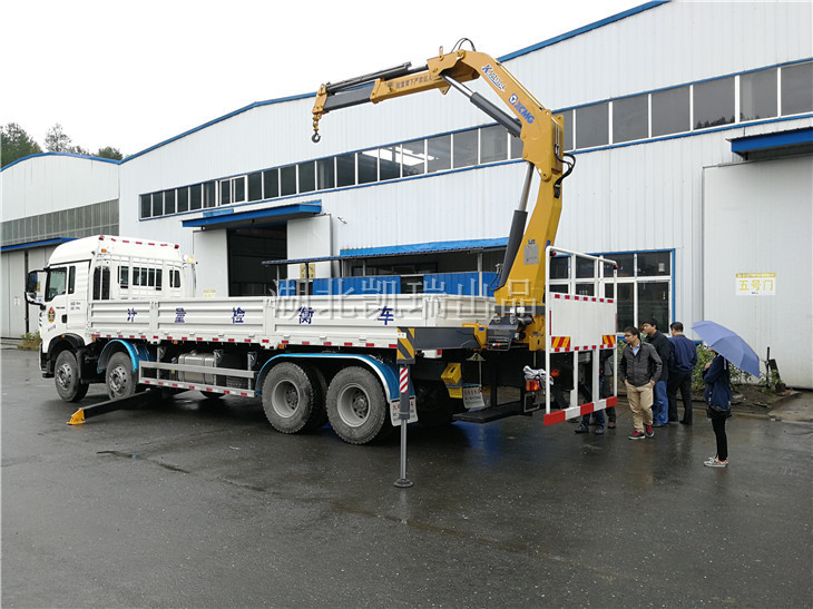 ��ͨ�z��܇ʹ�ø����Լ����M����