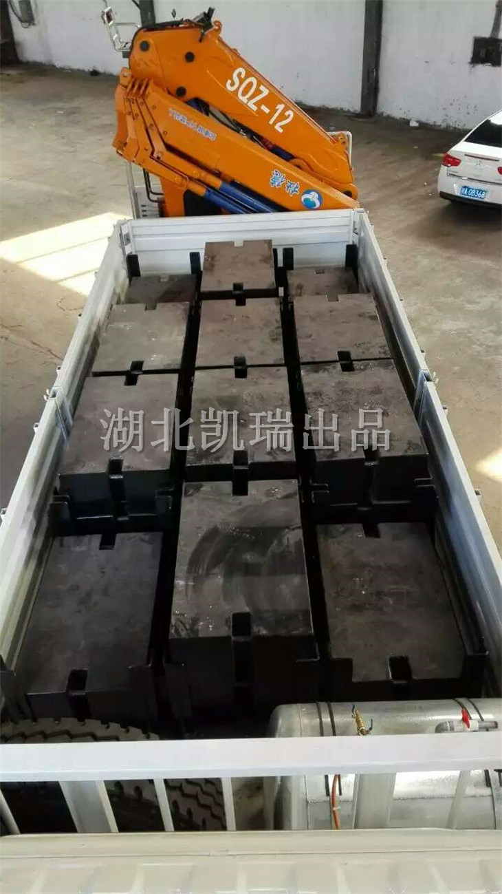 裝載20噸方形砝碼固定樣式 裝載20噸方形砝碼固定樣式