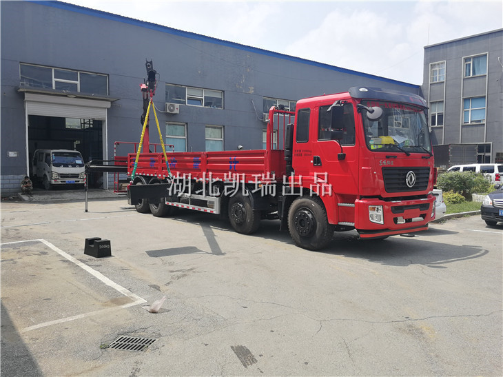 測試檢衡車吊臂的穩定性 測試檢衡車吊臂的穩定性