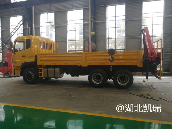 �z��܇���C���b�ꮅ�ʂ��M���{ԇ